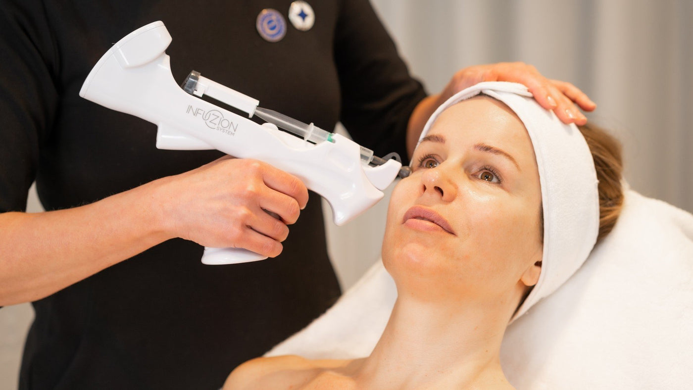 Tavoitteemme on olla Suomen parhaita ihon terveyden ja kauneuden hoitamiseen erikoistuneita hoitoloita. Käytämme alan viimeisimpiä innovaatioita ja kehitämme osaamistamme aktiivisesti.